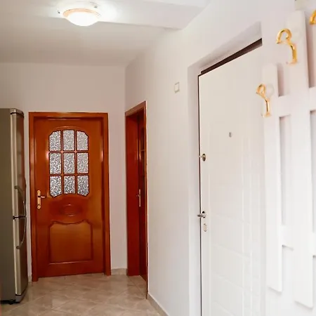 Apartamento Kate's Nest Përmet