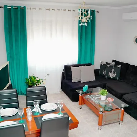 Kate's Nest Apartamento Përmet
